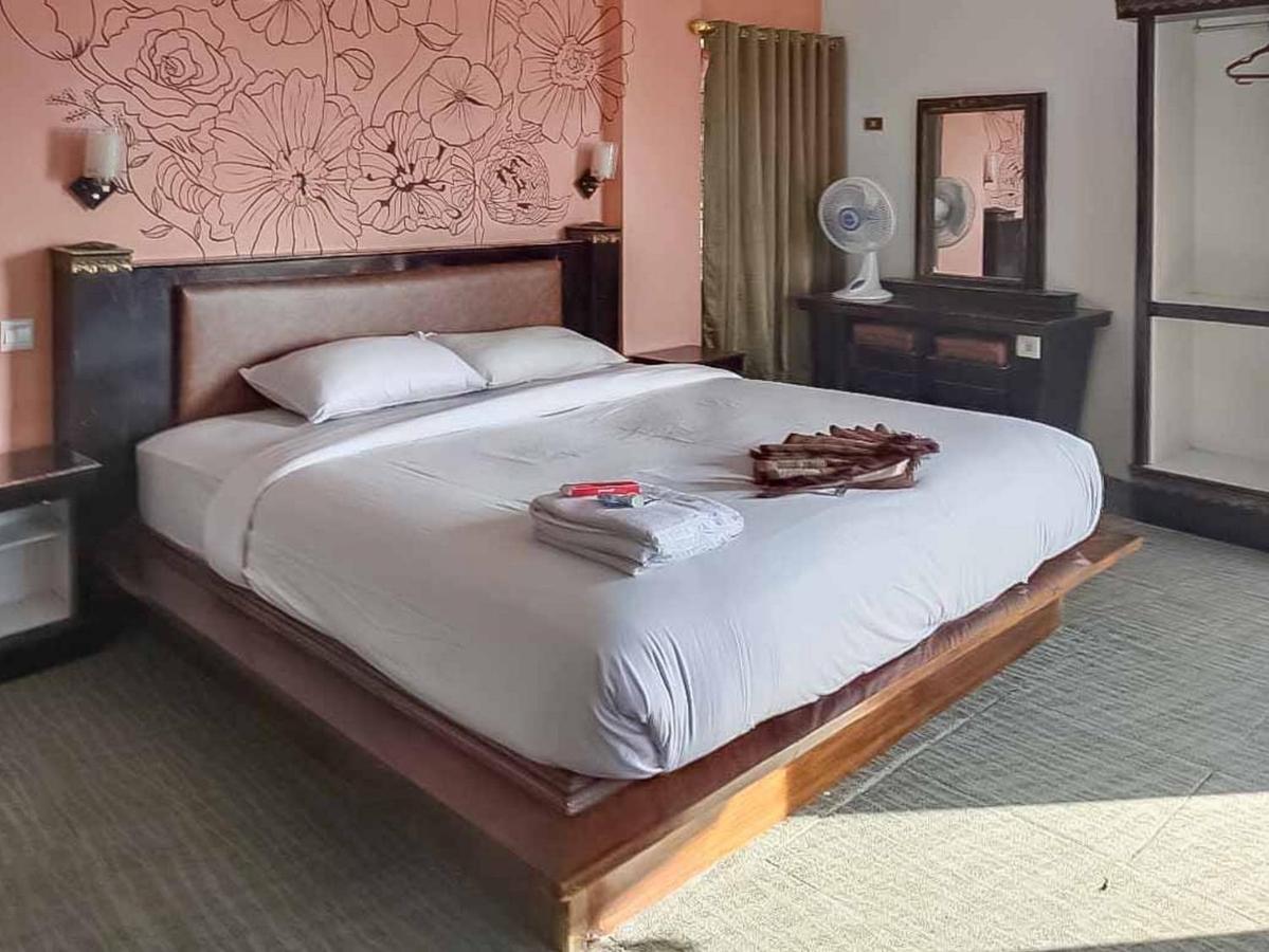 Hotel Ananda Syariah Redpartner Bukittinggi Eksteriør bilde